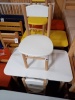 dětská barevná židlička bílá 